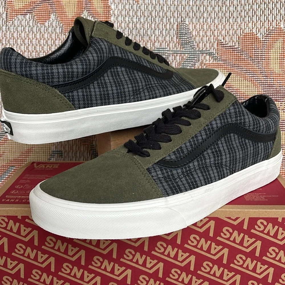 Vans Men’s Old Skool
Grunge Plaid Multi
VN000CP5BMB
Sneakers - Picture 9 of 16